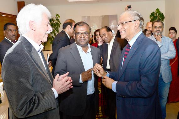 Paul Bérenger, Navin Ramgoolam et Rama Sithanen se sont rencontrés pour discuter de la relance de l’économie.