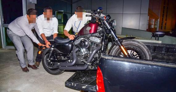 Cette Harley Davidson est soupçonnée d’avoir été achetée avec de l’argent qui proviendrait du trafic de drogue.