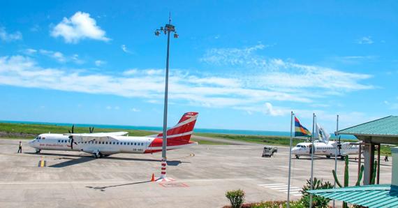 Jean Pascal, Marietta et Jocelyne se disent outrés par la décision d’Air Mauritius.