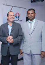 Sebastien Lavoipierre, Chief Executive Officer d’Alteo, et Norbert Catherine, Regional Sales Manager d’Improchem (Mauritius) Ltd.