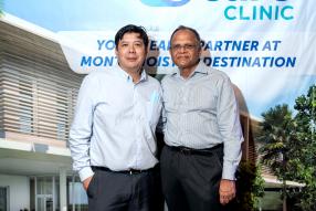 Clive Chung, COO à la Clinique Darné, et le Dr Aniff Yearoo, consultant en cardiologie interventionnelle à la Clinique Darné.