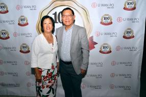 Roger How Hong et son épouse Joyce, tous deux gérants d’Intermart.